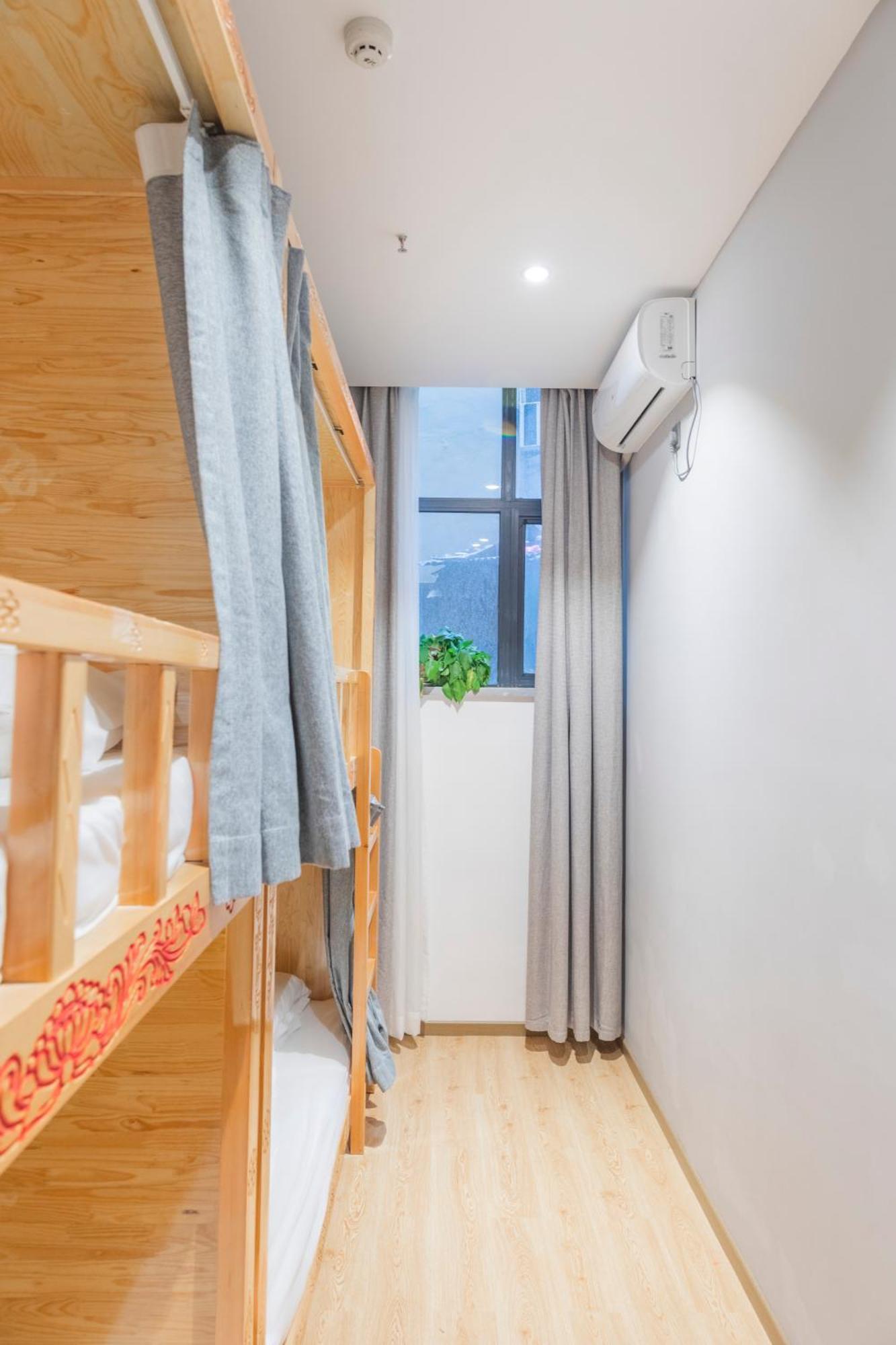 Fangorn Hostel Чунцин Экстерьер фото