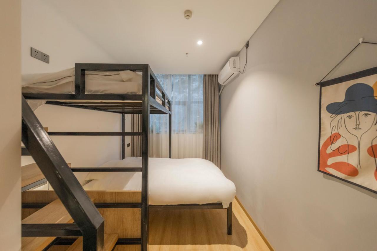 Fangorn Hostel Чунцин Экстерьер фото