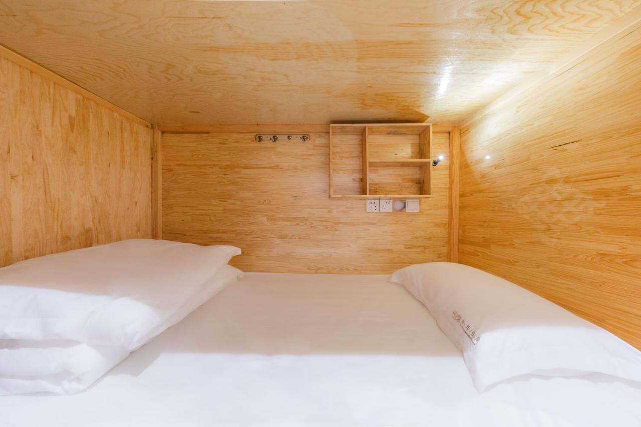 Fangorn Hostel Чунцин Экстерьер фото