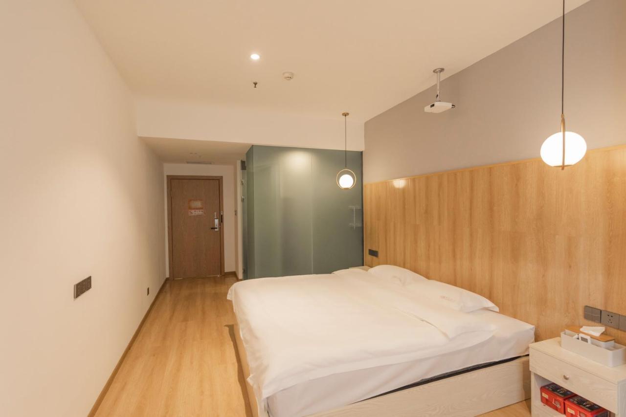 Fangorn Hostel Чунцин Экстерьер фото